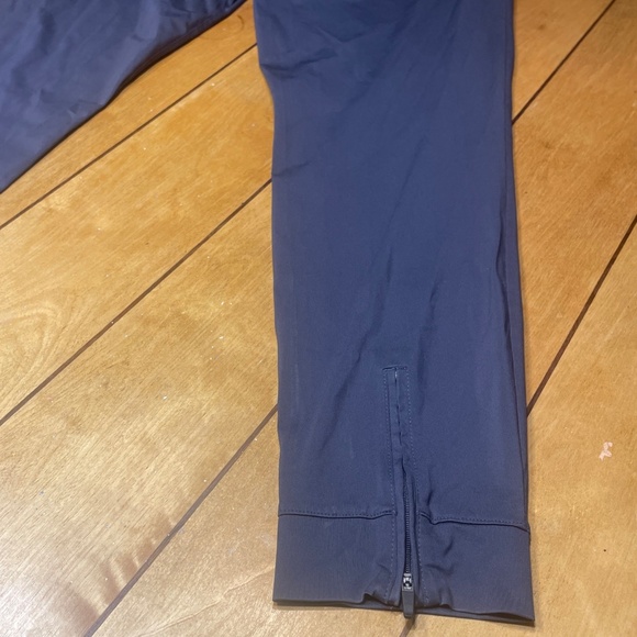 Rhone Commuter Jogger Pants Mens Size 33 Color Dark Gray Zip Up Ankle - Picture 16 of 16